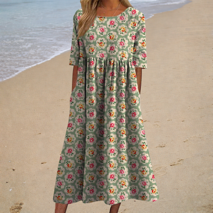 Flowing long dress, chic and comfortable