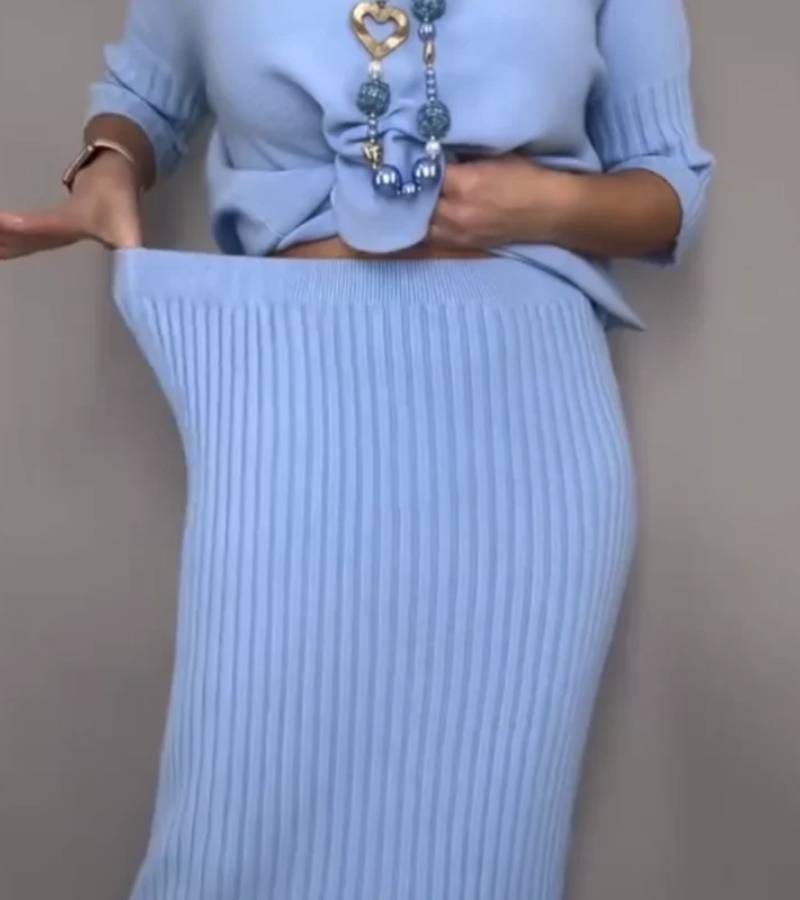 Debora | Knitted ensemble with ribbed midi skirt