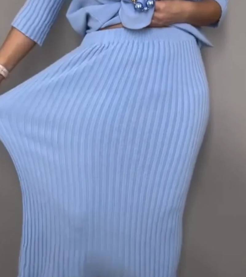 Debora | Knitted ensemble with ribbed midi skirt
