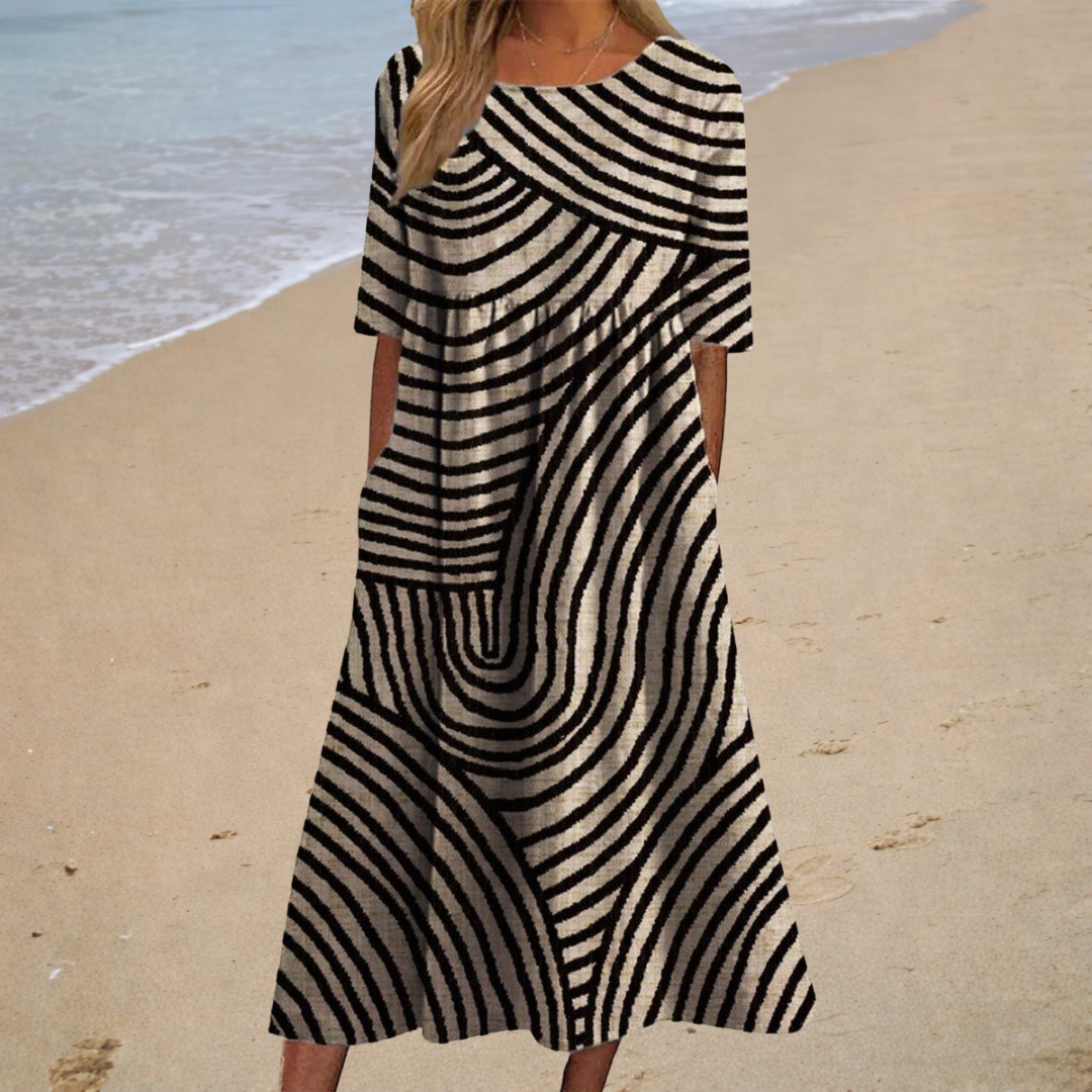 Flowing long dress, chic and comfortable