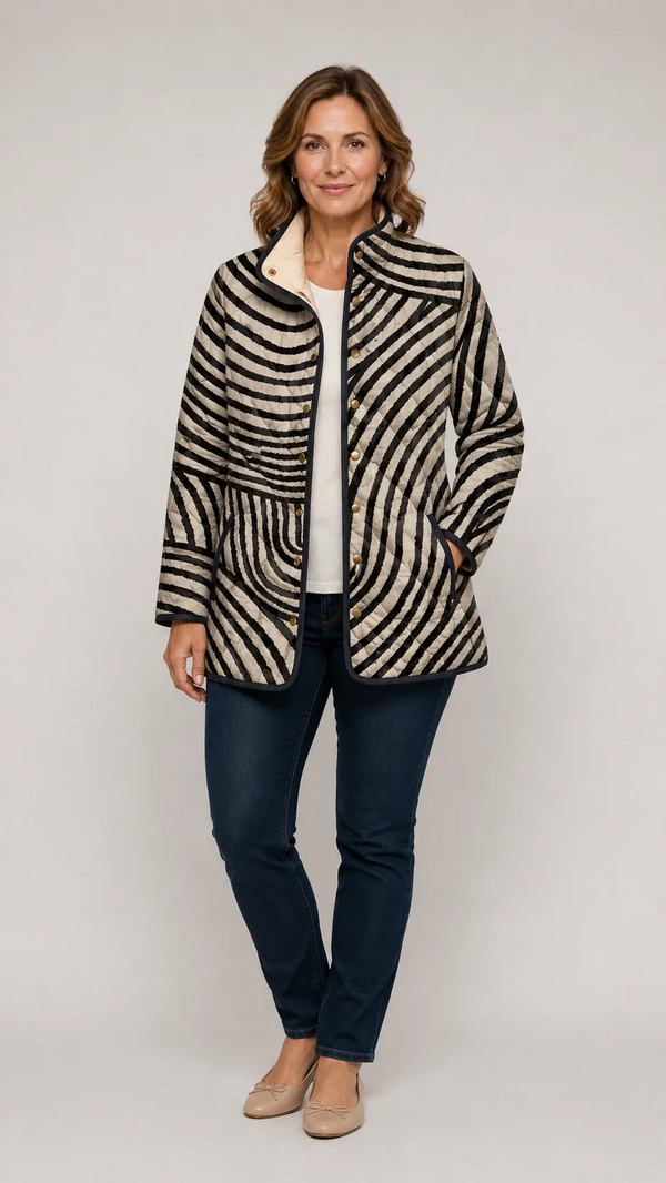 Inaya | Retro Hand-Drawn Circle Design Quilted Jacket
